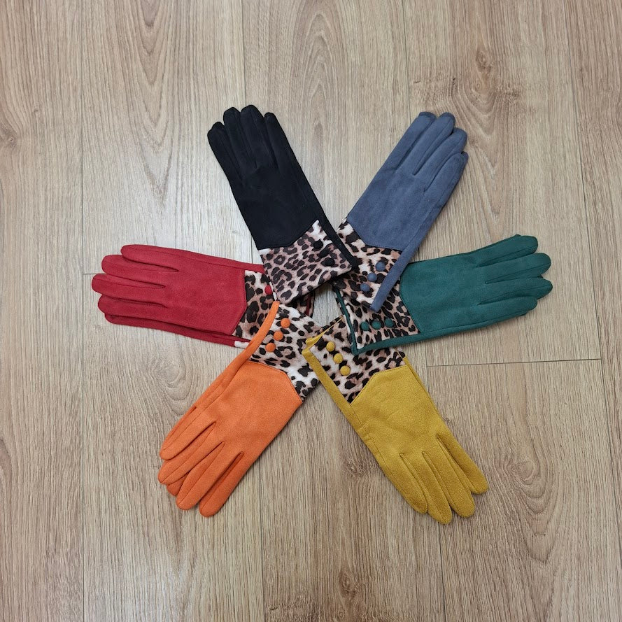 Leopard Print Gloves With Buttons