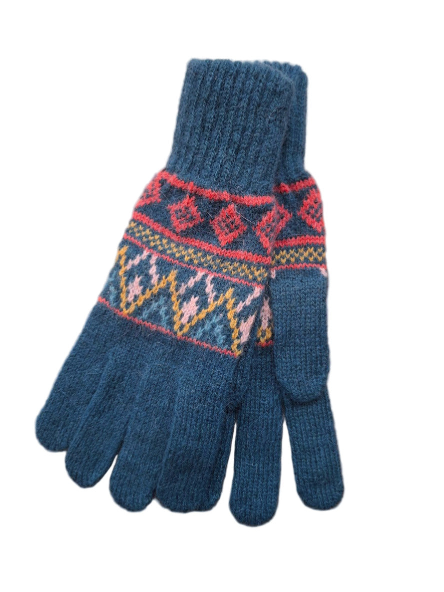 Knitted Gloves With Geometric Pattern