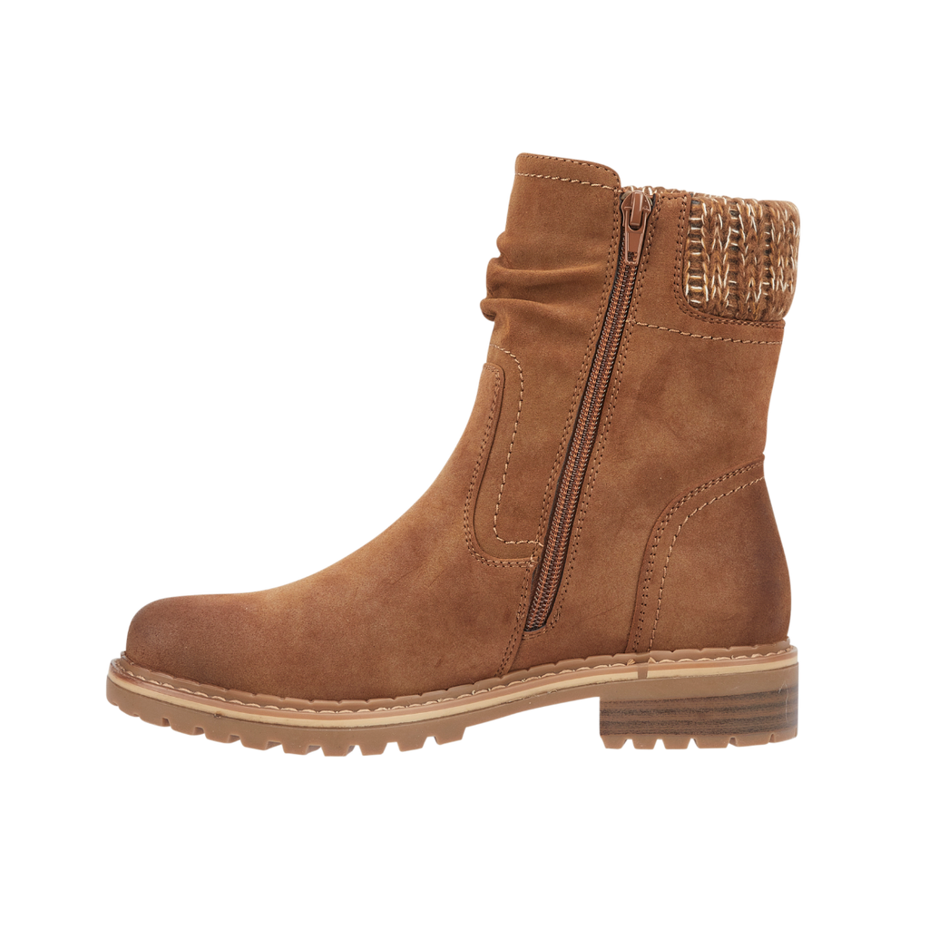 Copenhagen Camel Ankle Boots with a Knitted Collar