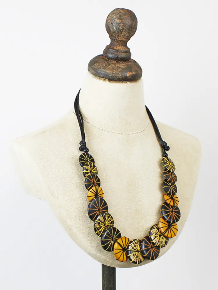 Overlapping Wooden Disc Statement Necklace - Black