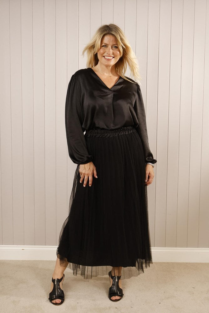 Black Pleated Tulle Maxi Skirt